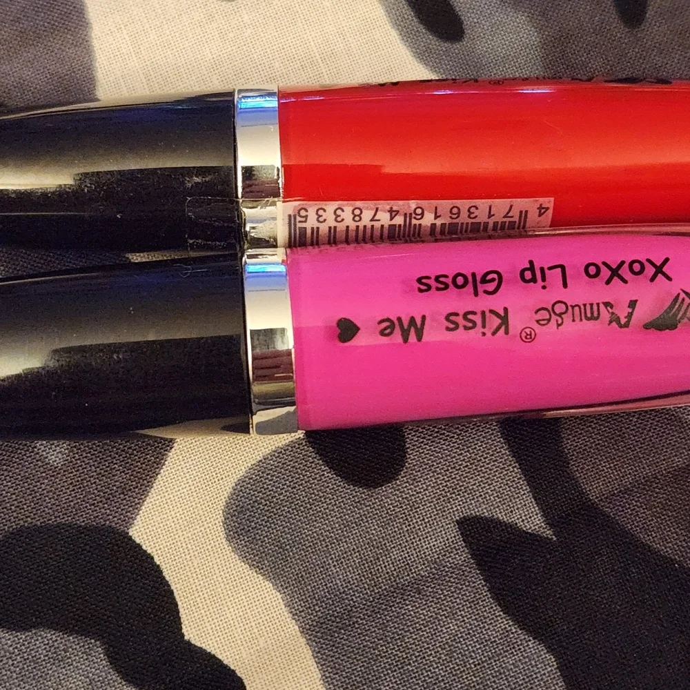 Amuse Society Lip Gloss Set Pink and Red Kiss Me XOXO